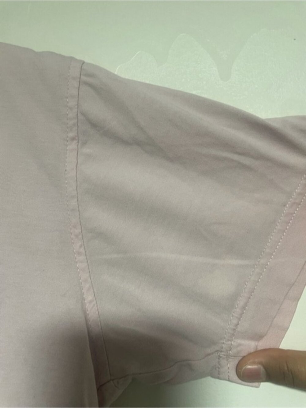 Abercrombie & Fitch Pink V-Neck Tee Size M Soft Cotton Casual Logo T-Shirt - Picture 4 of 5